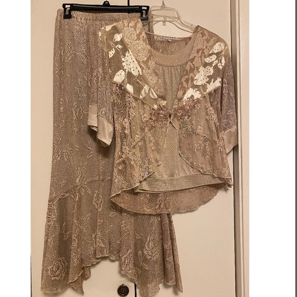 Beautiful Spencer Alexis 3pc Set